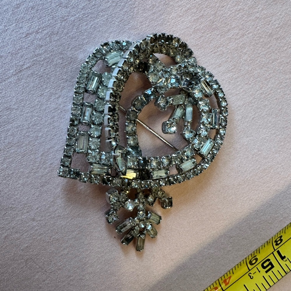 Crystal Brooch/Pin - Picture 3 of 4